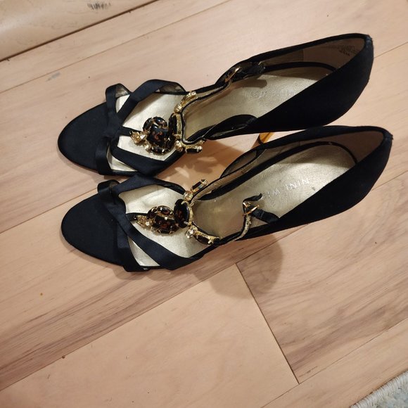 Nine West Dress Stilettos - Picture 2 of 7